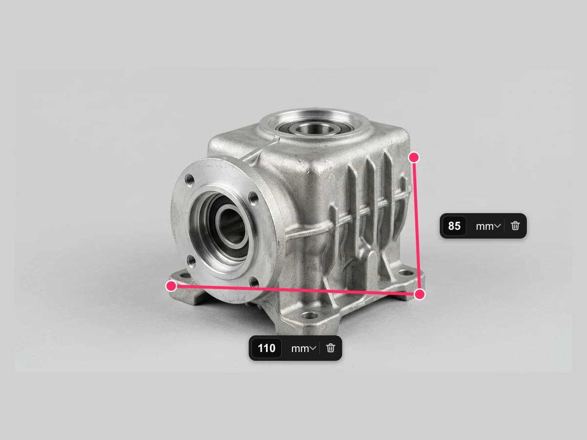Setting one real measured dimension on the gearbox housing before generating the drawing